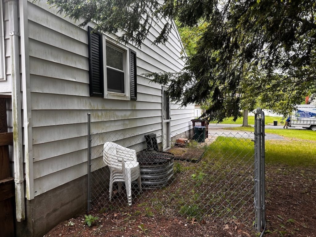 Expert House Washing in Saratoga Springs, NY