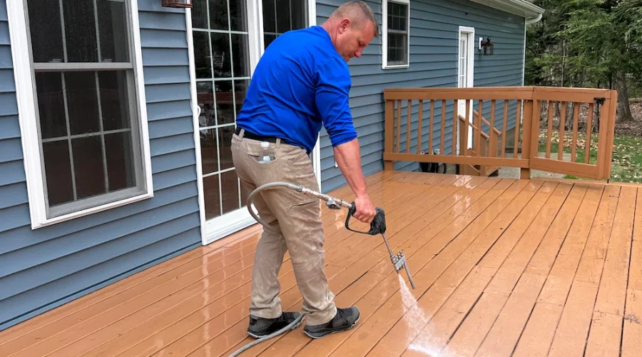 deck-cleaning